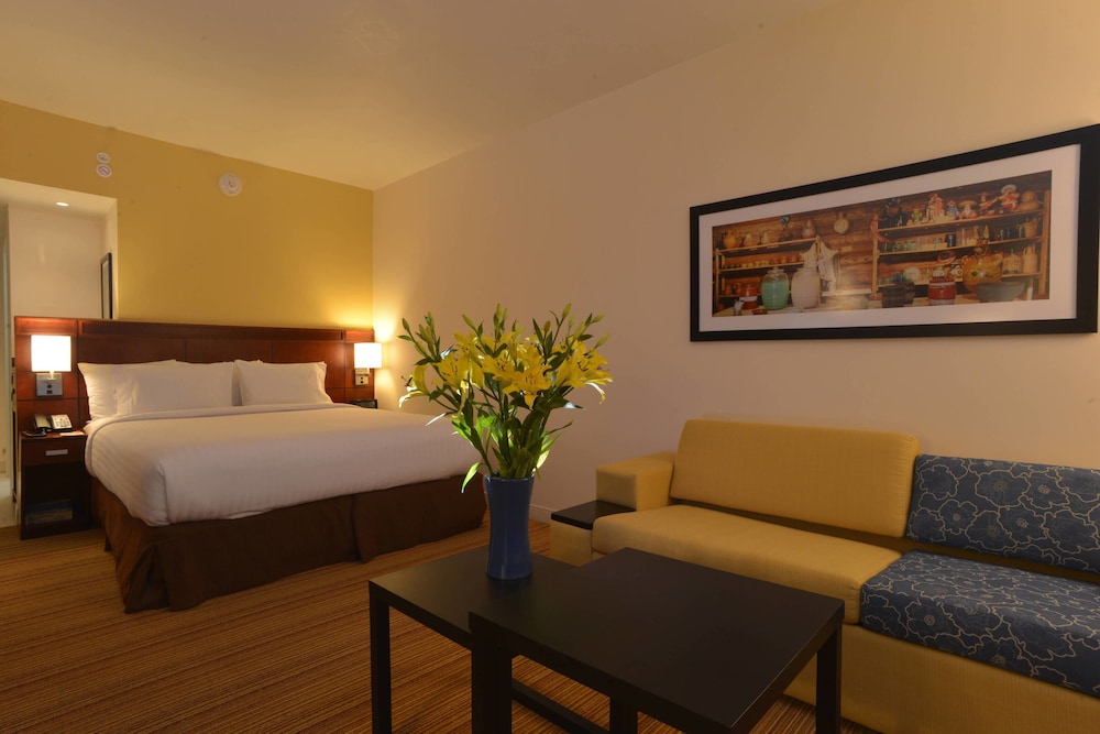 Junior Suite, 1 King Bed photo 1