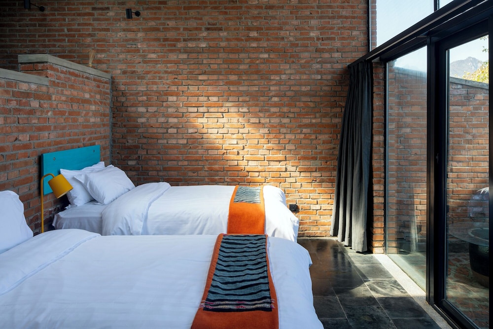 Great Wall View Twin Room