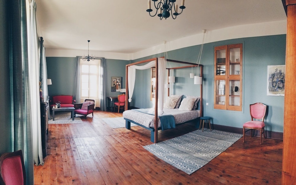Deluxe Triple Room photo 3