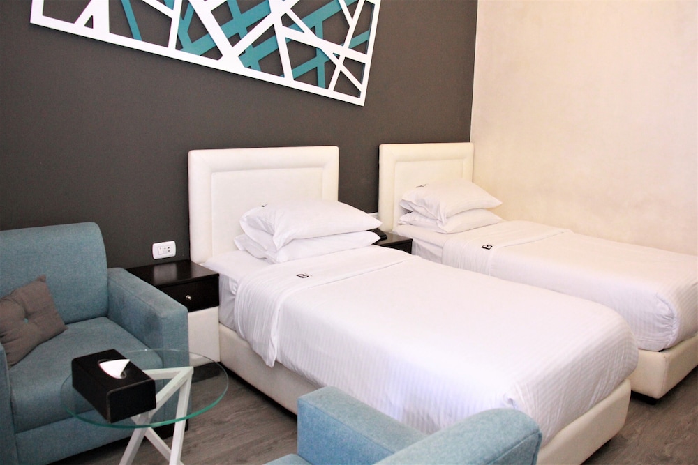 Deluxe Twin Room, 2 Twin Beds, City View photo 2