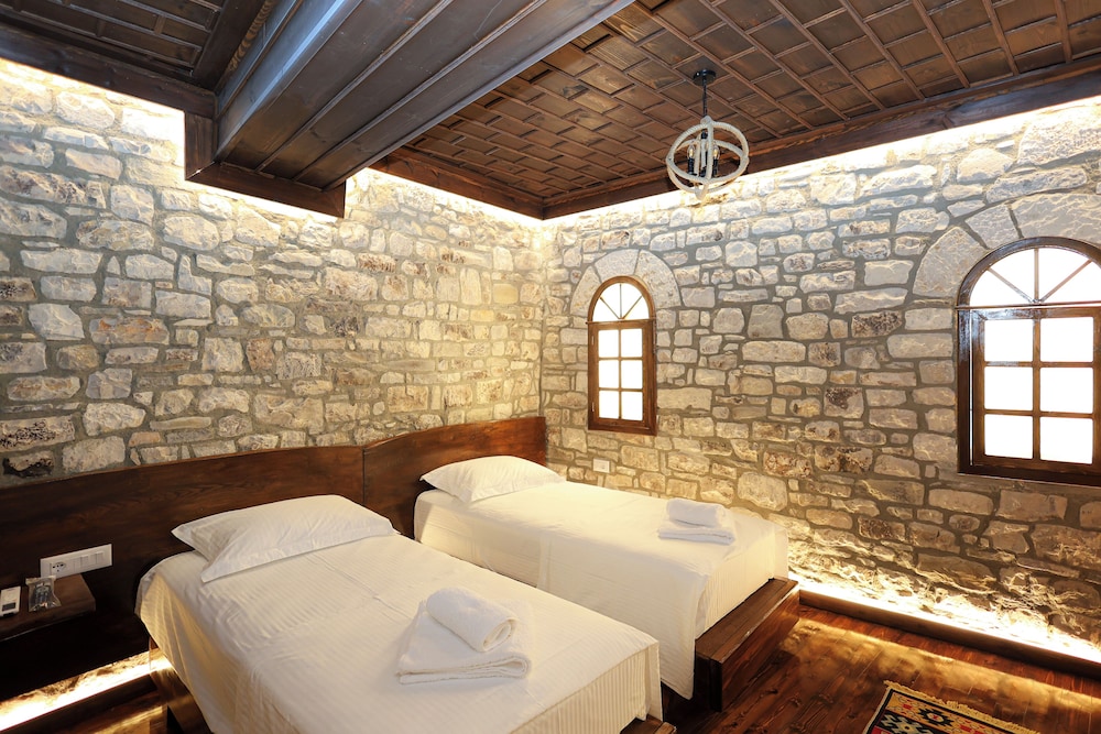 Traditional Double or Twin Room