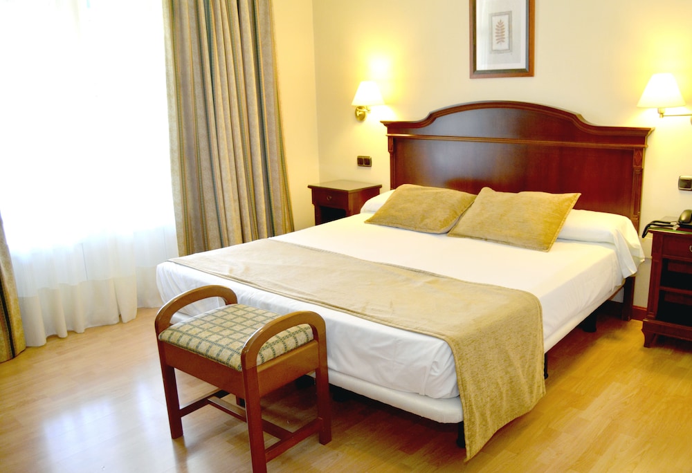 Double Room - Photo 3
