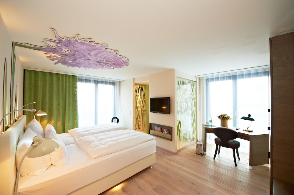 Double Room, 1 Double Bed (Garden) photo 3