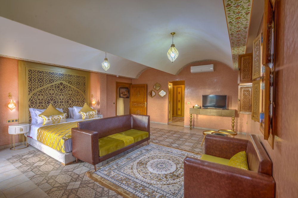 Royal Room - Photo 6