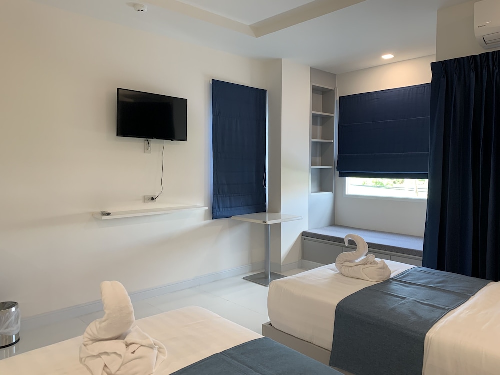 Superior Twin Room photo 3