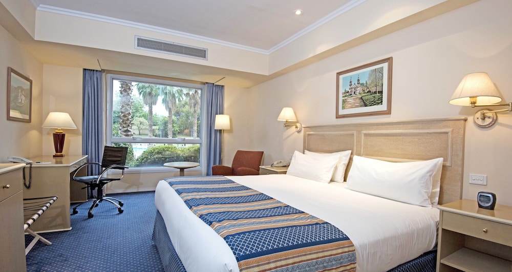 Standard Room, 1 King Bed (View)