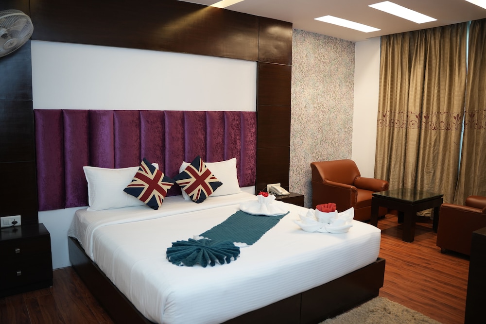 Family Suite, City View