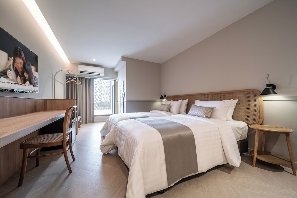 Deluxe Studio, 2 Twin Beds