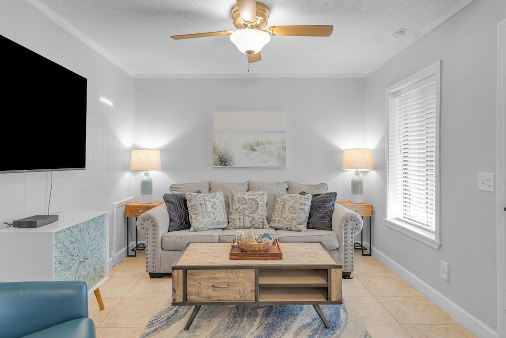 Condo, Multiple Beds, Balcony, Garden View (Aqua Vista Retreat)