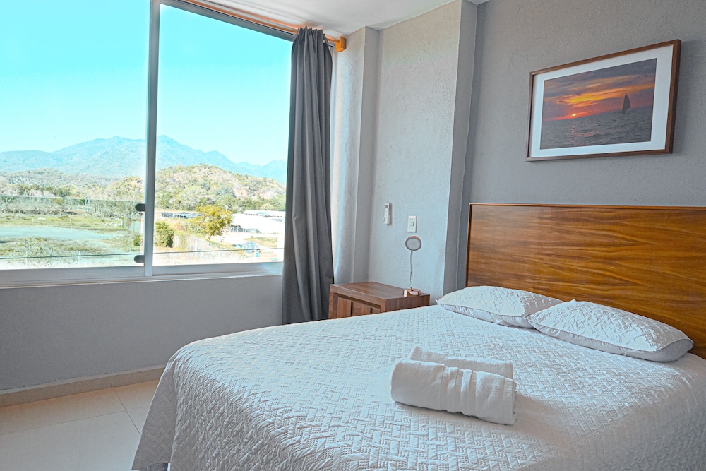 Camera Standard, 1 letto queen con divano letto, vista collina