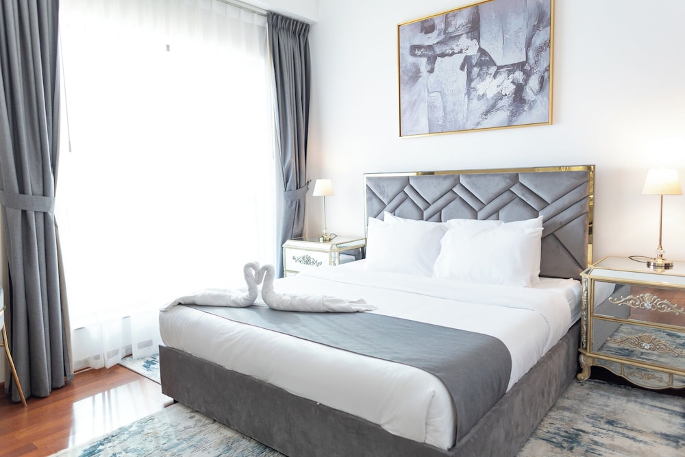 Deluxe Apartment, 2 Bedrooms, Balcony, Marina View photo 3