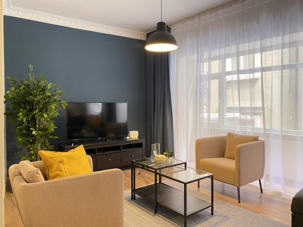 Apartment photo 1