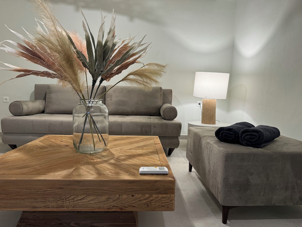 Earth Suite - Photo 8