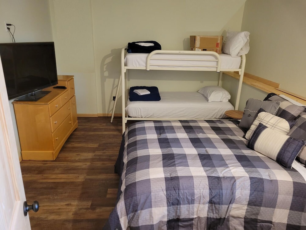 Cabin, Multiple Beds, Kitchen photo 1