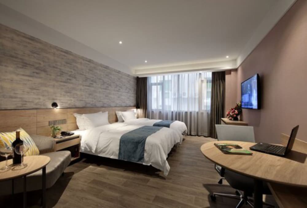 Deluxe Twin Room - Photo 1