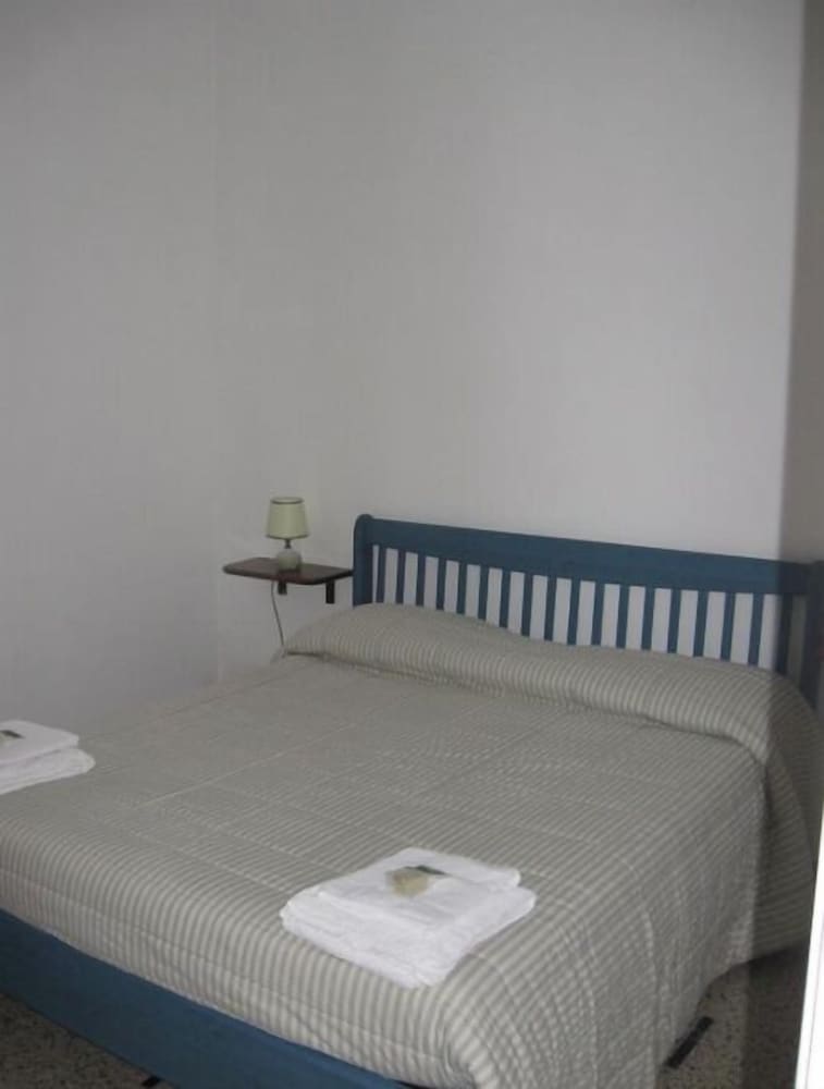 Basic Apartment, 2 Bathrooms (Minucciola)