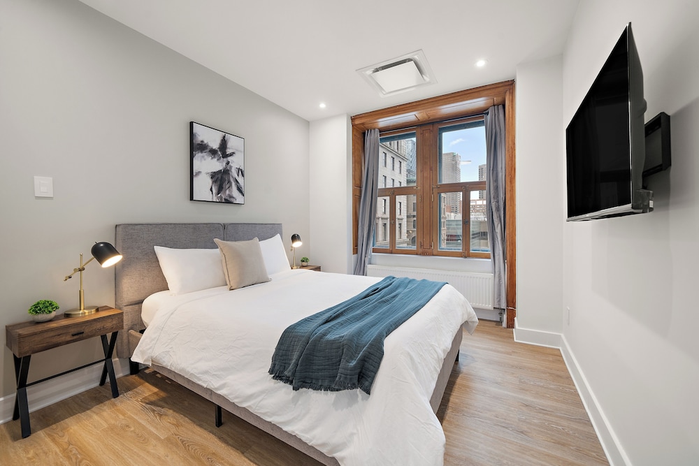 Premium Apartment, City View