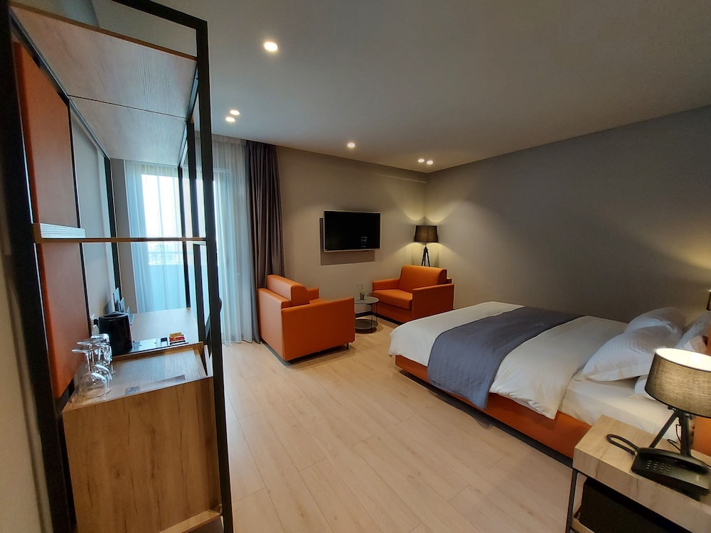 Deluxe Double Room photo 3