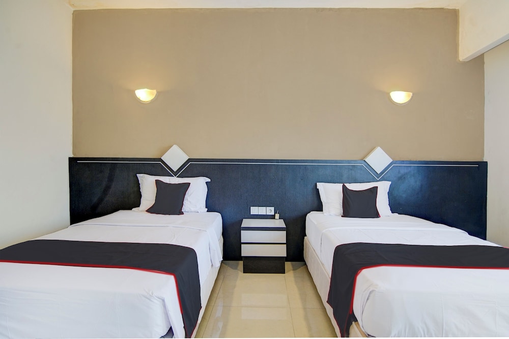 Deluxe Twin Room photo 2