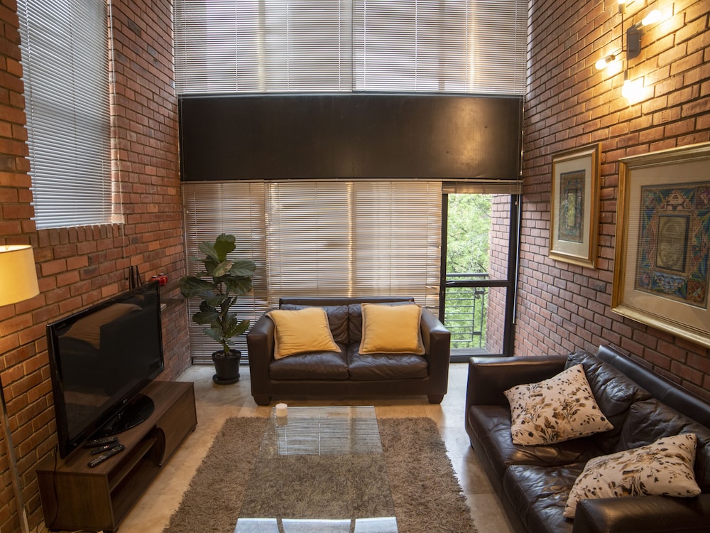 Premier Apartment