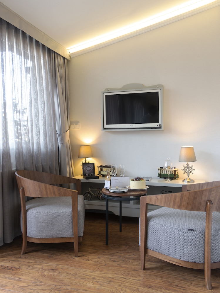 Tower Suite photo 2