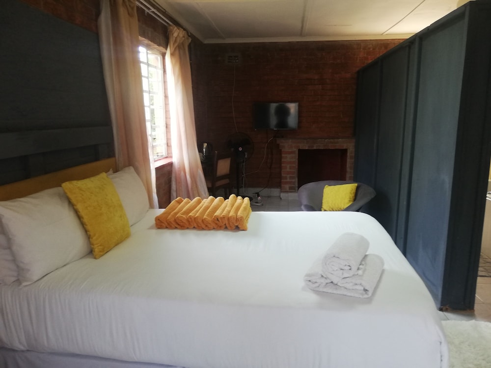 Traditional Double Room, Garden View photo 2