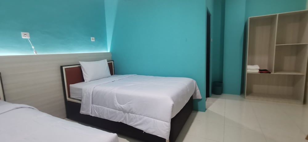 Deluxe Twin Room photo 3