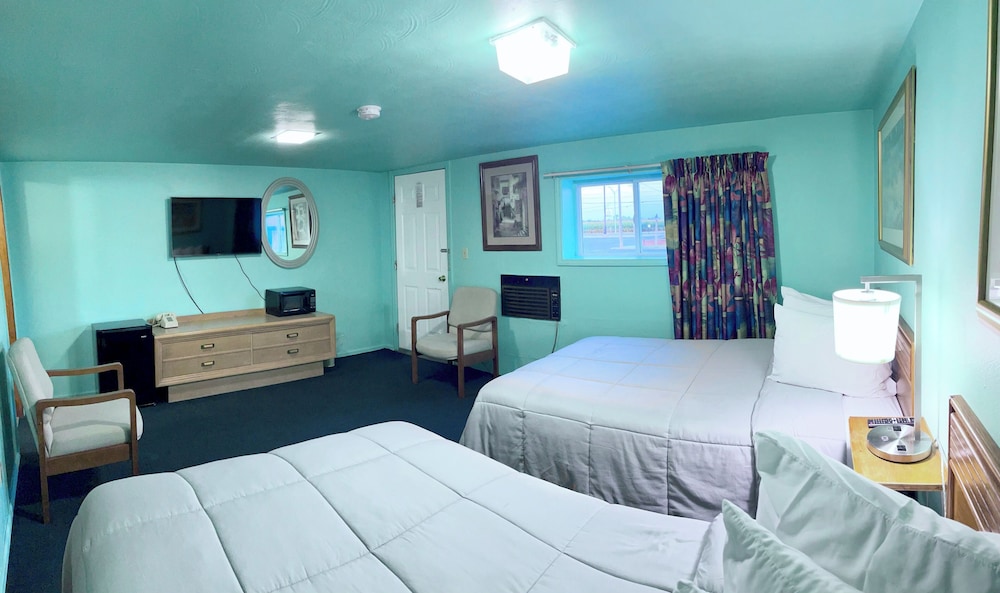 Standard Double Room, 2 Double Beds, Non Smoking photo 2