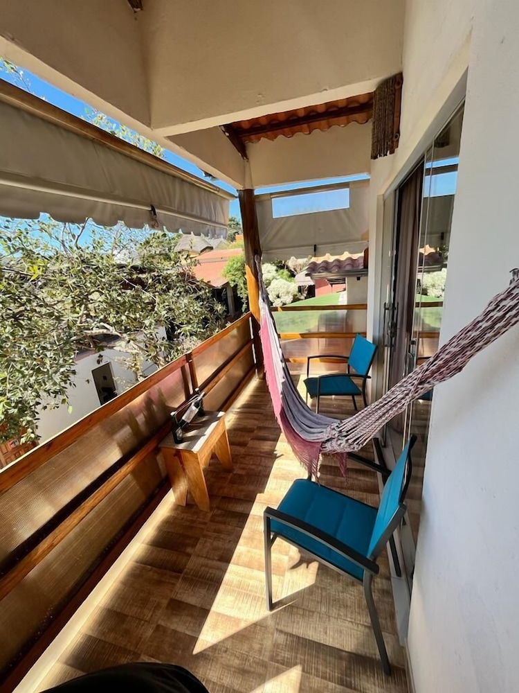 Romantic Penthouse, Multiple Beds, Mountain View, Poolside photo 2