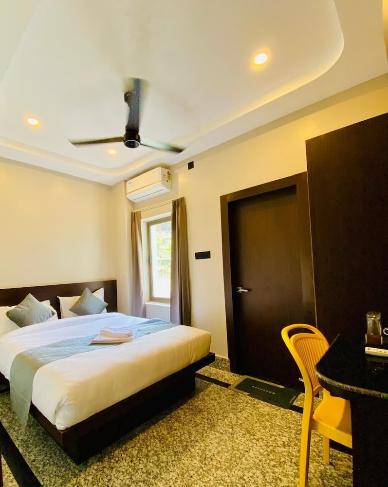 Standard Double Room, 1 Bedroom, City View