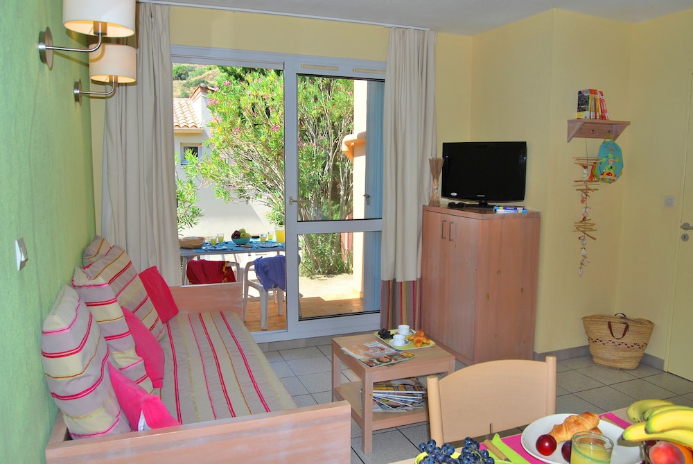 Apartment 3 bedrooms 8 persons photo 2