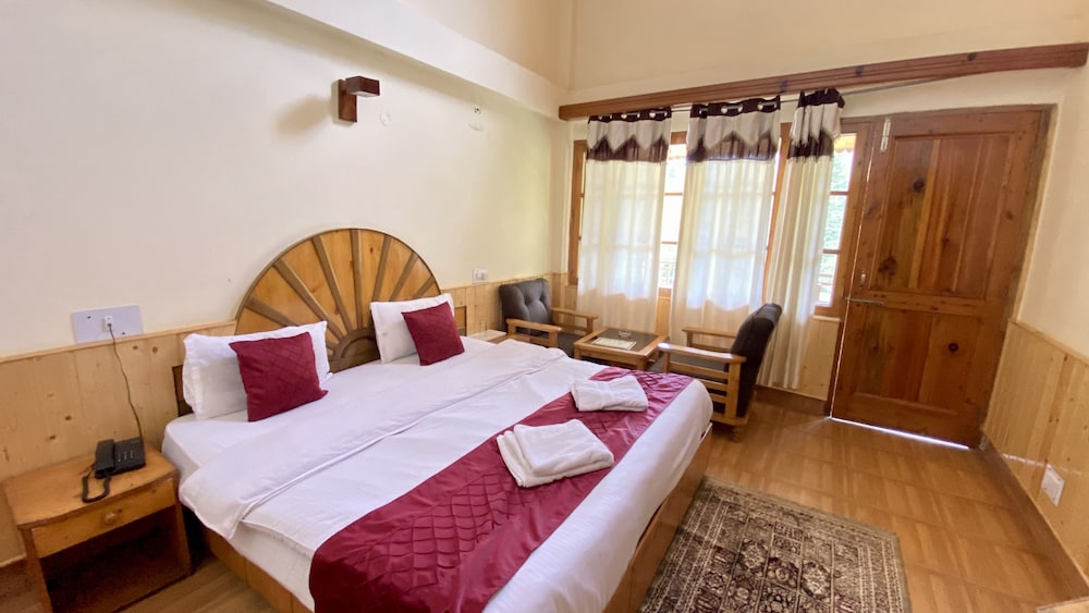 Deluxe Double Room photo 2