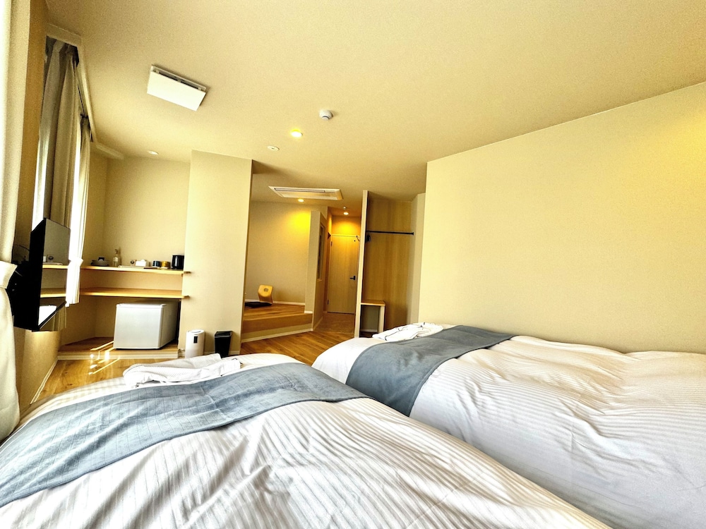 Deluxe Triple Room - Photo 6