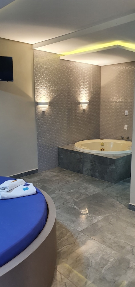 Comfort Suite photo 3