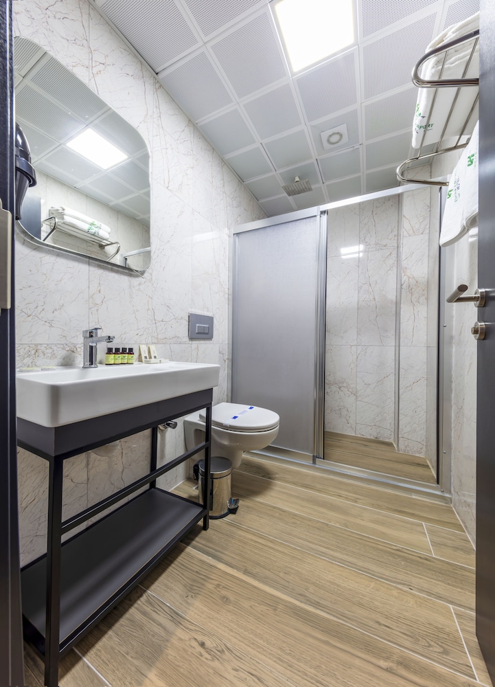 Deluxe Single Room photo 3