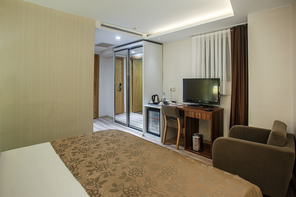 Economy Room-No Window photo 1