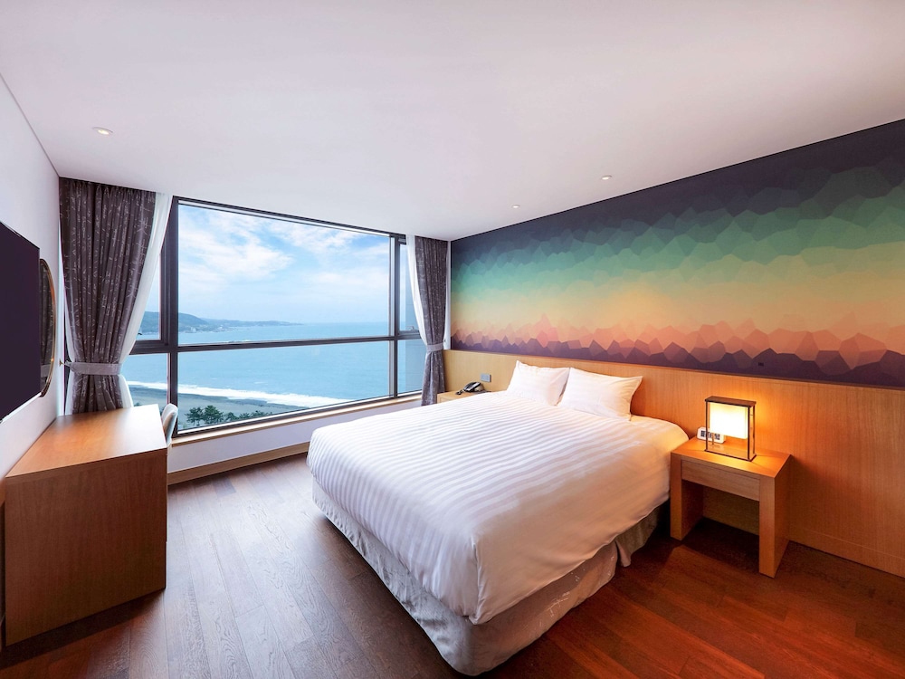 Privilege, Superior Suite, 1 King Bed with Sofa bed, Ocean View - Photo 1