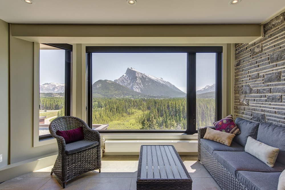 Panoramic Suite - Photo 1