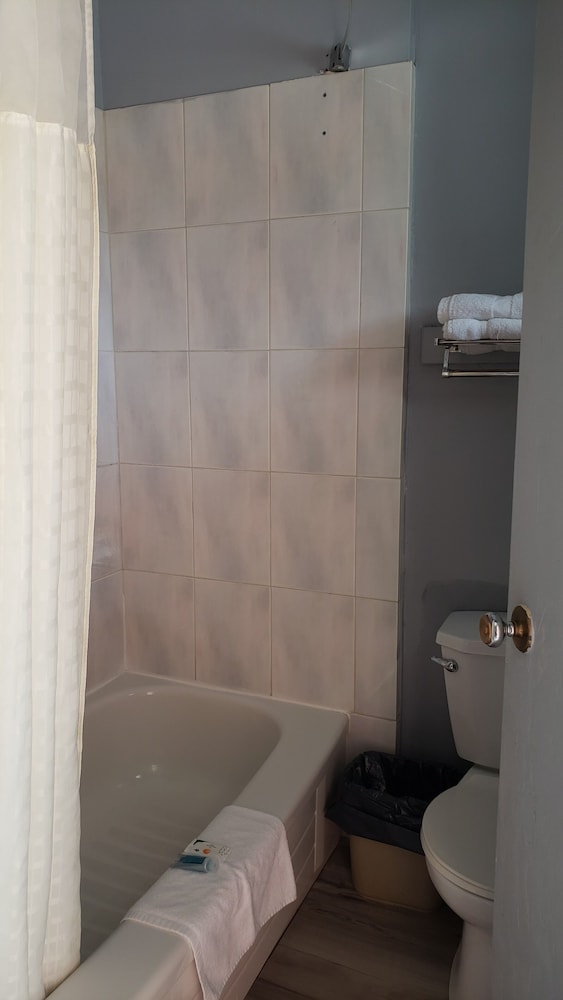 Double Room, 2 Queen Beds photo 2
