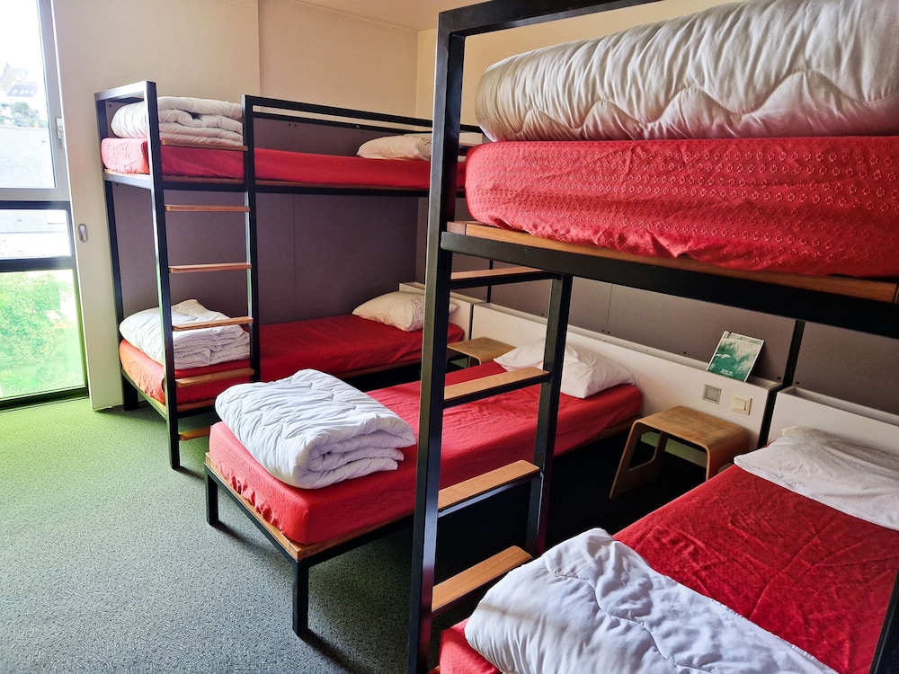 Shared Dormitory, 1 bed in a room with 5 beds photo 1
