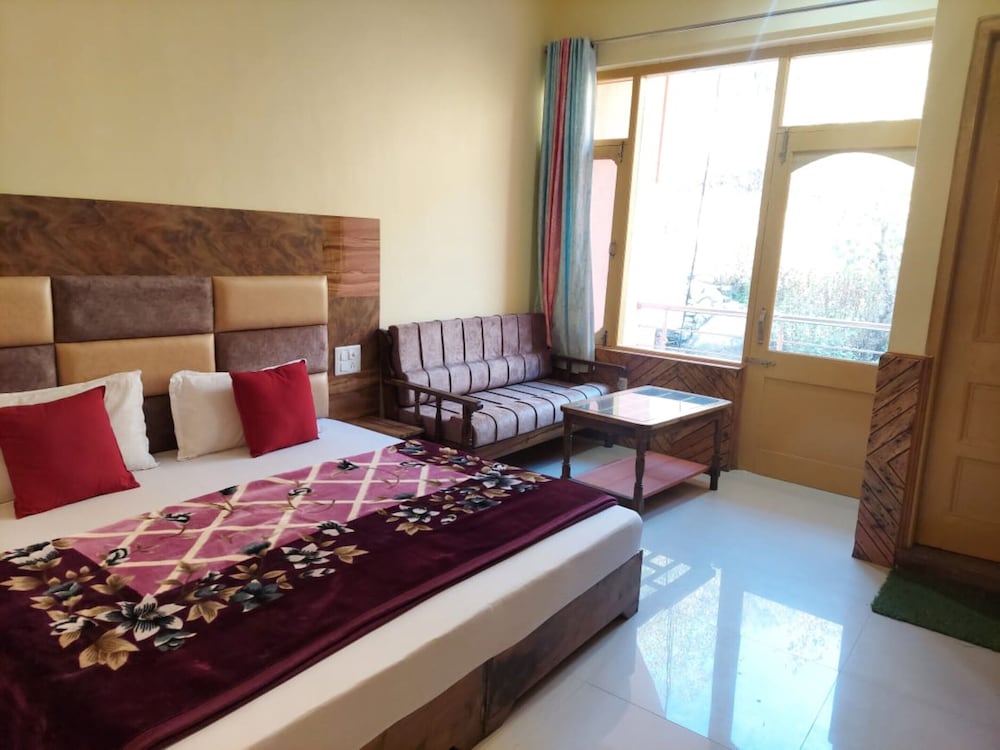 Deluxe Double Room, City View photo 3