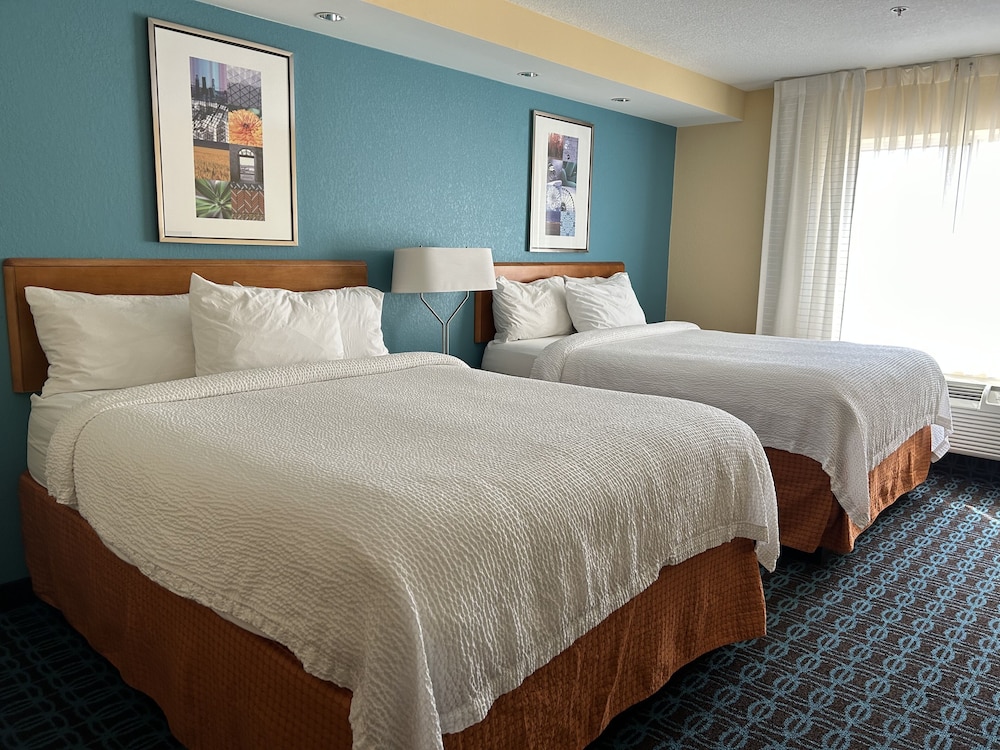 Suite, Multiple Beds (Mobility Accessible, Tub) photo 1