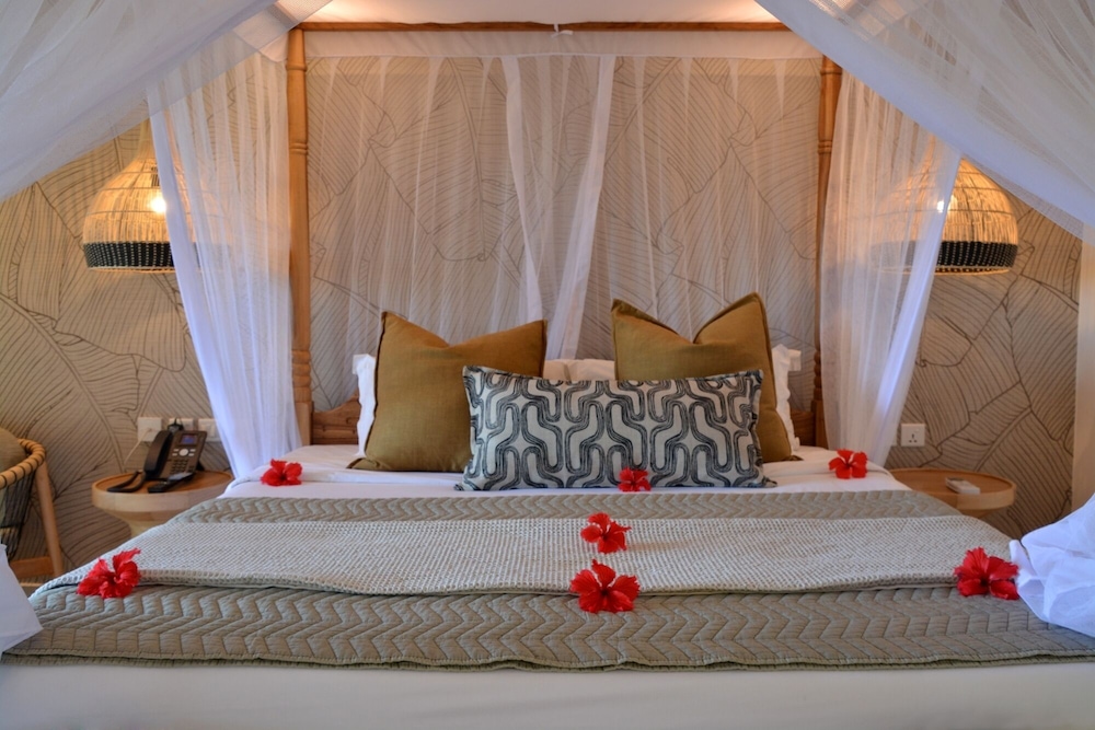 Deluxe Garden View Room - Photo 11