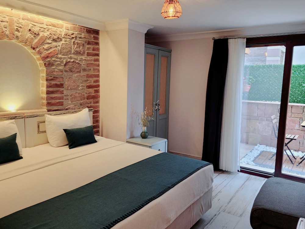 Standard Double or Twin Room, Garden View photo 3
