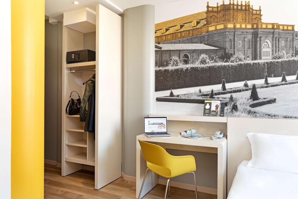 Standard Double Room, Mobility Accessible, Non Smoking, photo 6