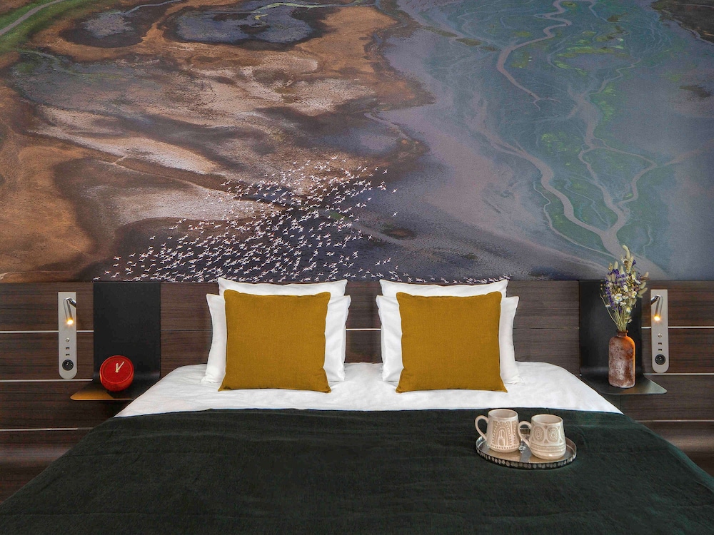 Superior Room, 1 Queen Bed with Sofa bed