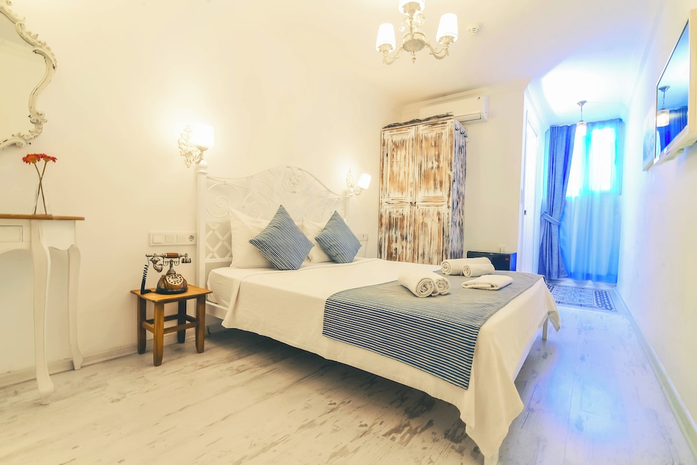 Economy Double Room, Garden View photo 1