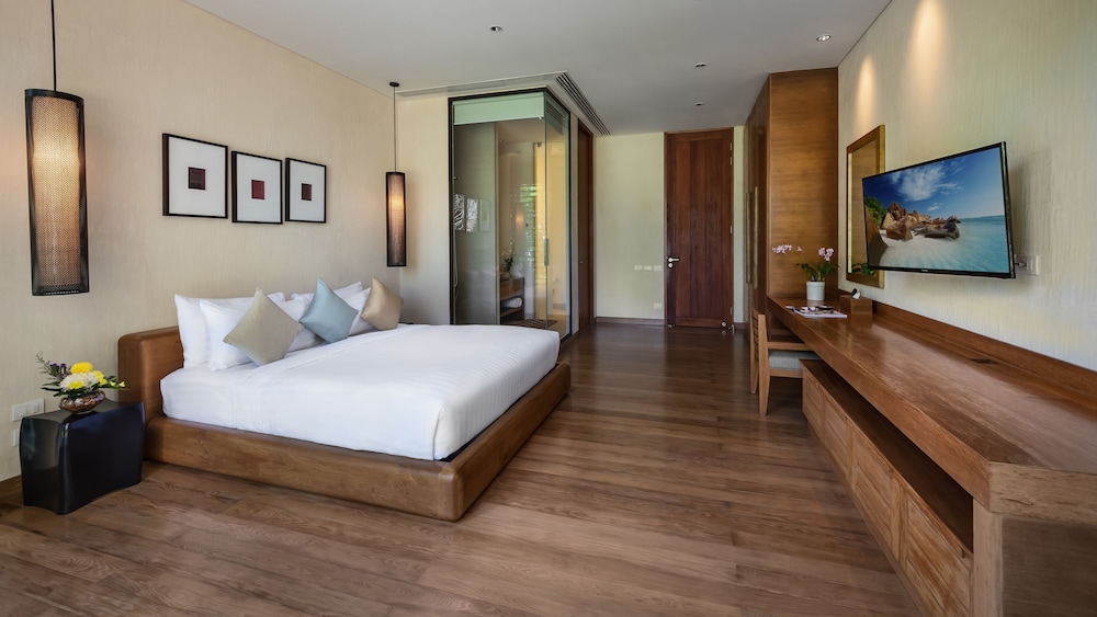Luxury Villa photo 1