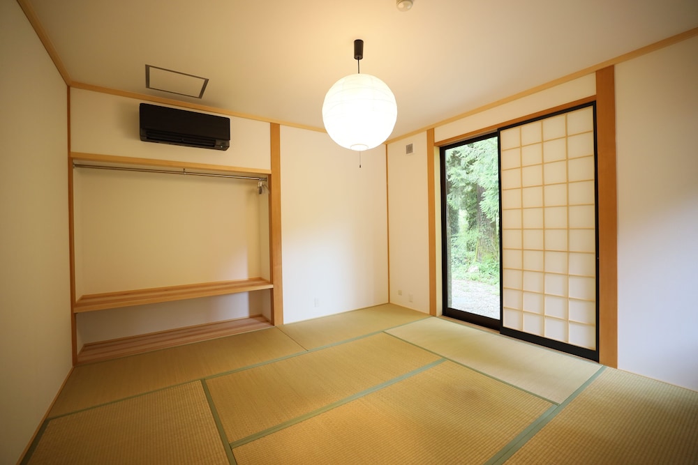 Traditional Triple Room, Non Smoking photo 1