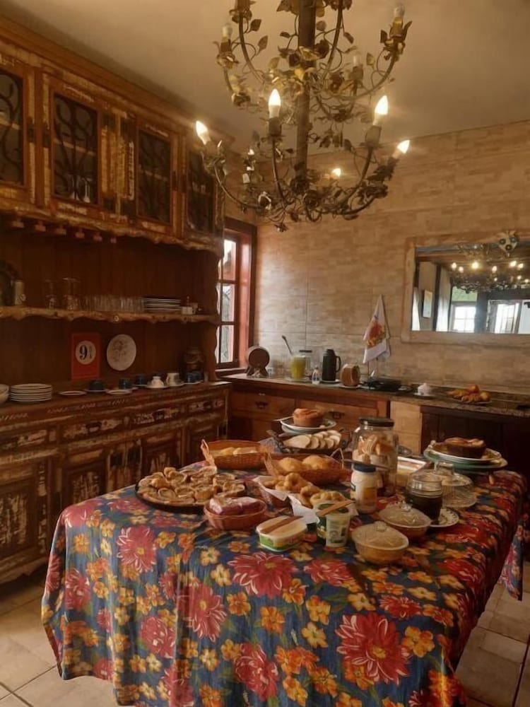 Suite - Photo 5